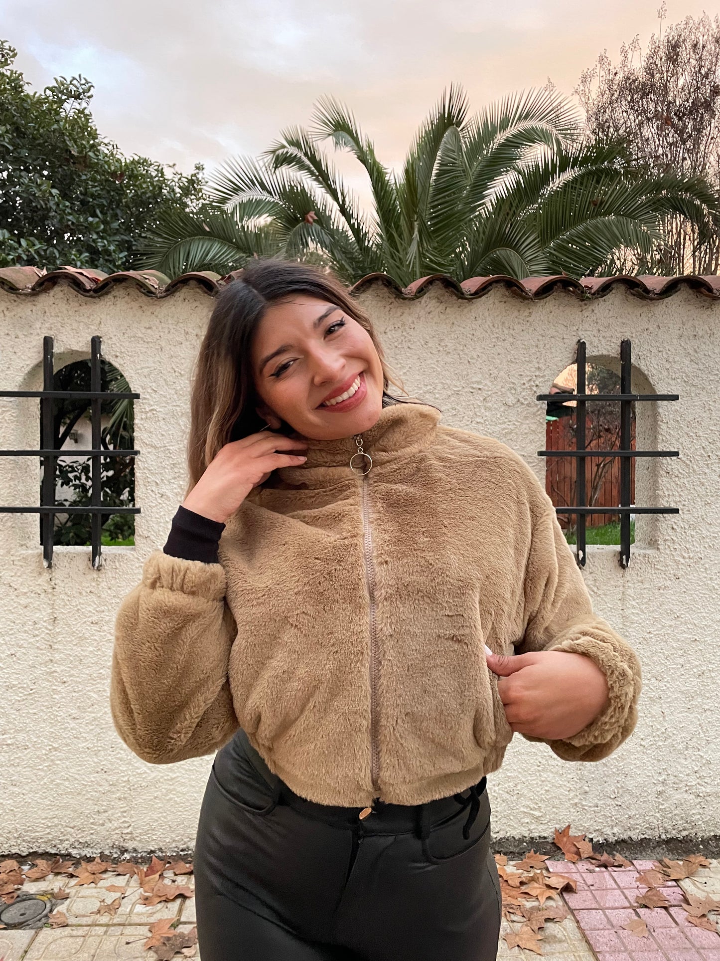 Chaqueta Liviana Peluda Café Claro