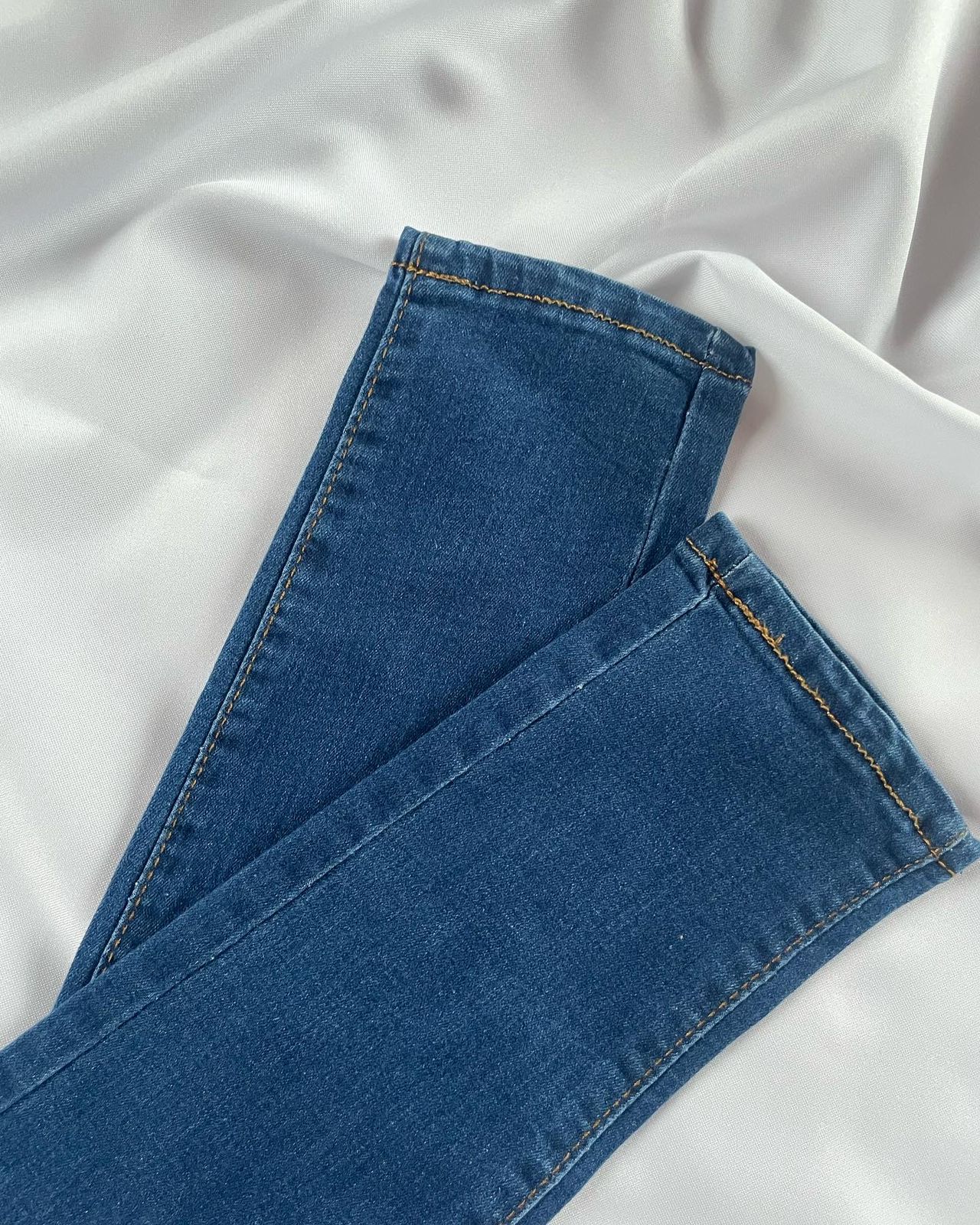 Jeans Cut Out